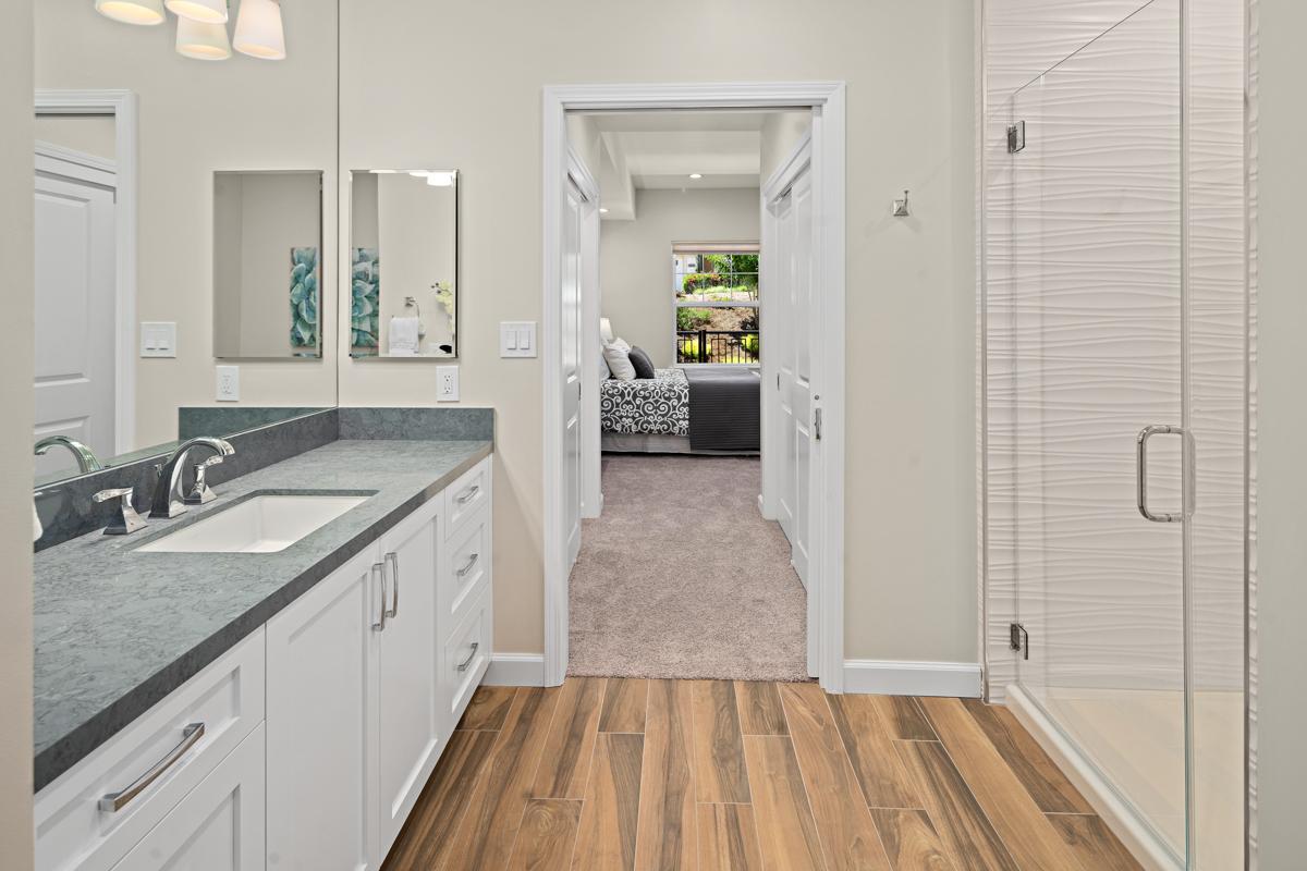 Saratoga Retirement Community Glen Brae bathroom